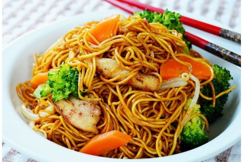 N1 NOUILLES SAUTEES AU POULET